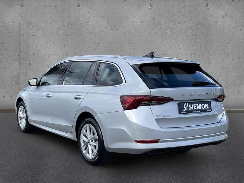 Second-hand Skoda Octavia Style 150 CP (110 kW) 2022 Argintiu Break
