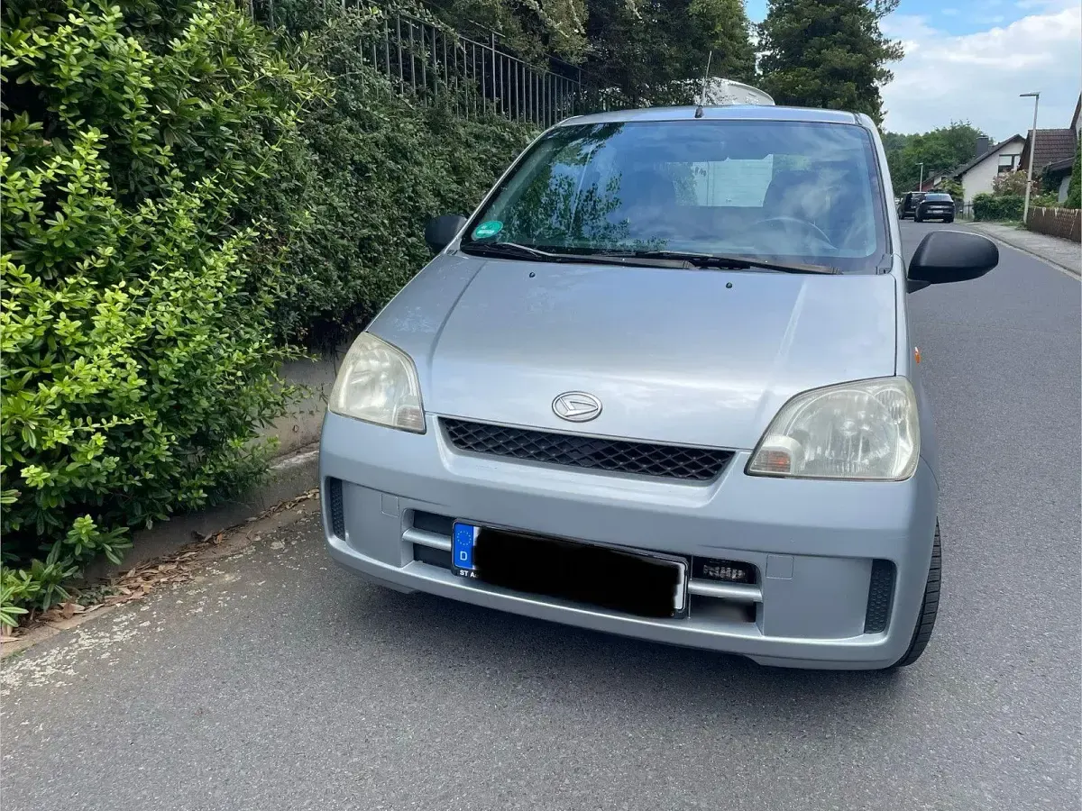 Gebraucht Daihatsu Cuore Plus 58 PS (42 kW) 2004 Grau Kleinwagen