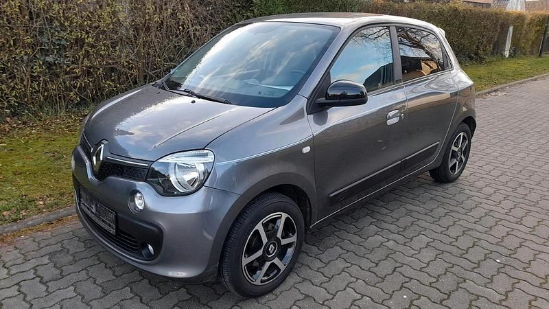 Grau Gebraucht 2017 Renault Twingo LIMITED Kleinwagen | 5.250 € (Superpreis) - Bild 1/4