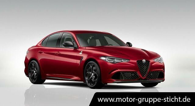 Rot Gebraucht 2022 Alfa Romeo Giulia Quadrifoglio Limousine | 81.650 € (Teuer) - Bild 1/2