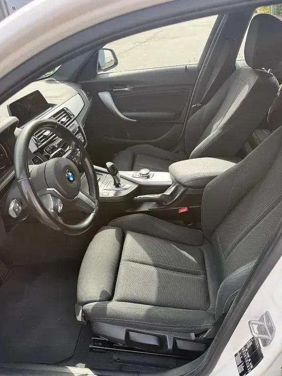 Gebraucht BMW 118 M Sport 150 PS (110 kW) 2019 Weiß Limousine