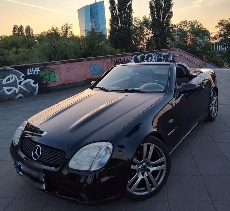 Schwarz Gebraucht 1999 Mercedes SLK230 AMG Cabrio | 3.800 € (Guter Preis) - Bild 1/4