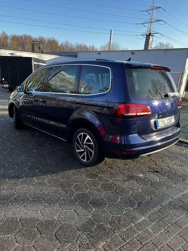 Gebraucht VW Sharan Join 184 PS (135 kW) 2018 Blau Van / Kleinbus