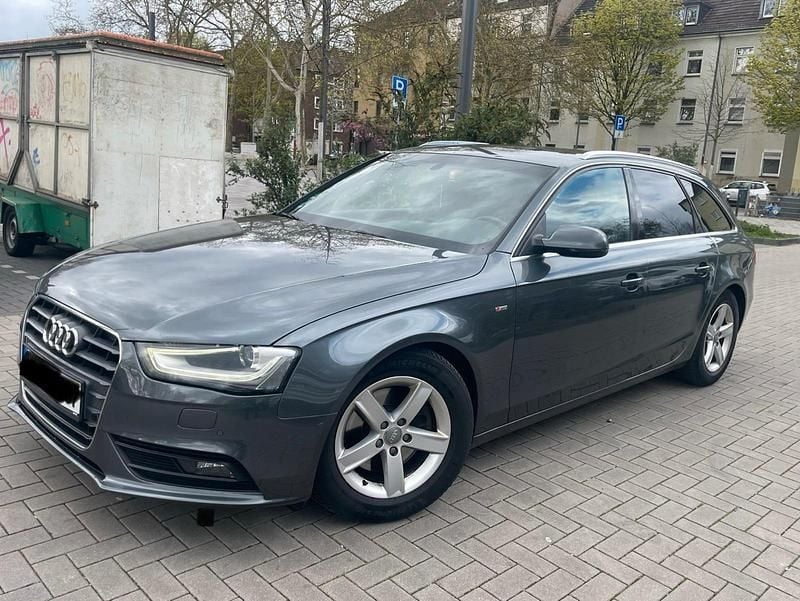 Gebraucht Audi A4 S-Line 143 PS (105 kW) 2012 Grau Kombi