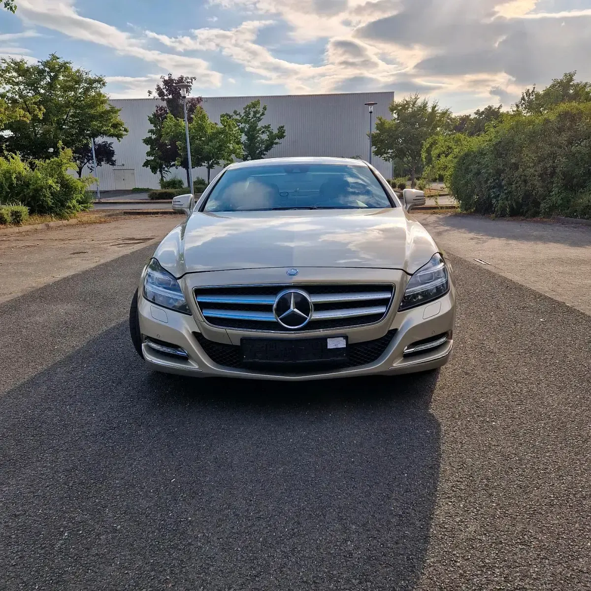 Gebraucht Mercedes CLS350 265 PS (194 kW) 2011 Gold Coupé