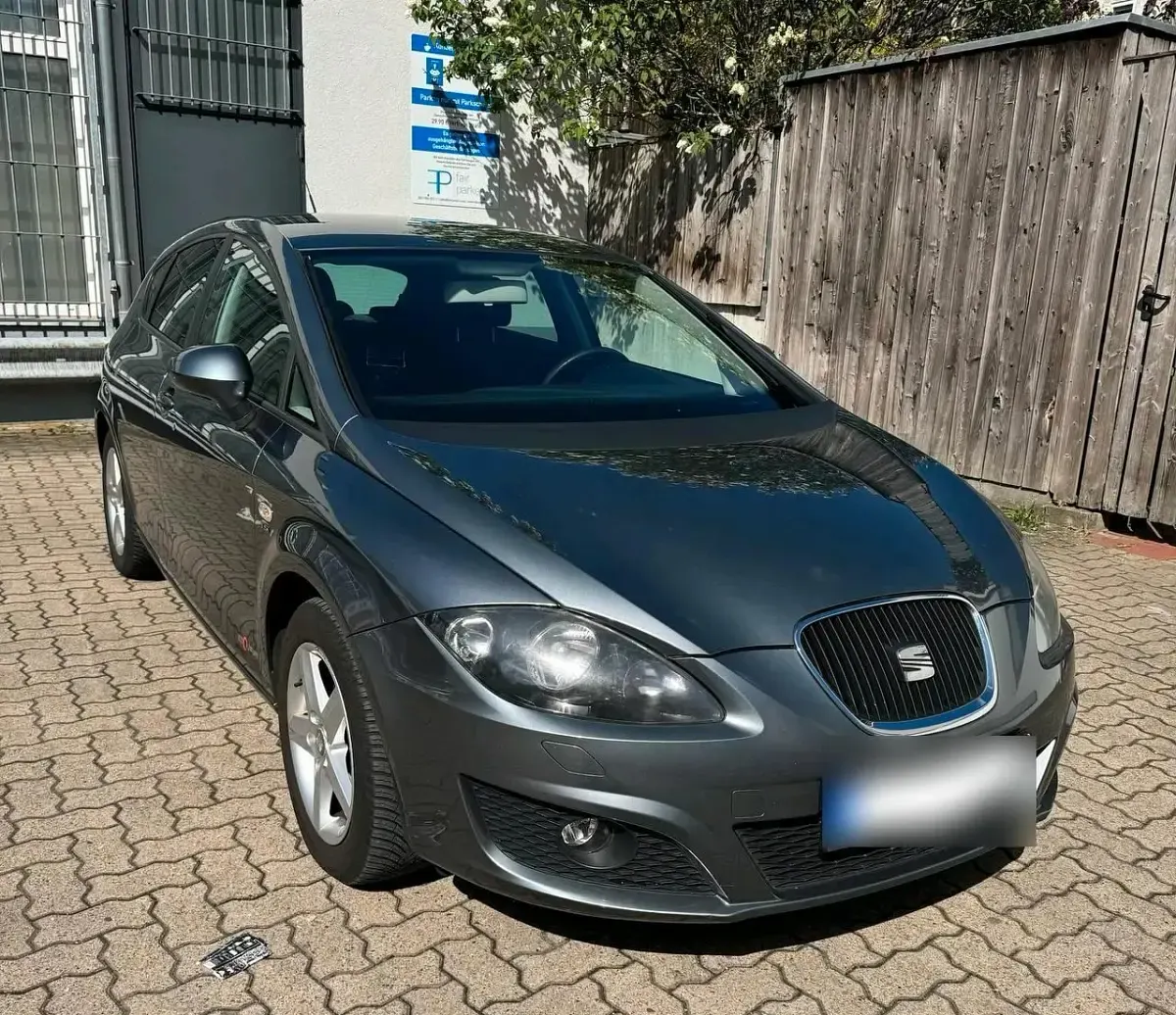 Usata Seat Leon Copa 105 CV (77 kW) 2011 Grigio Utilitaria