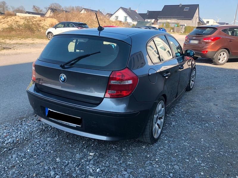Gebraucht BMW 120 163 PS (119 kW) 2005 Grau Kleinwagen