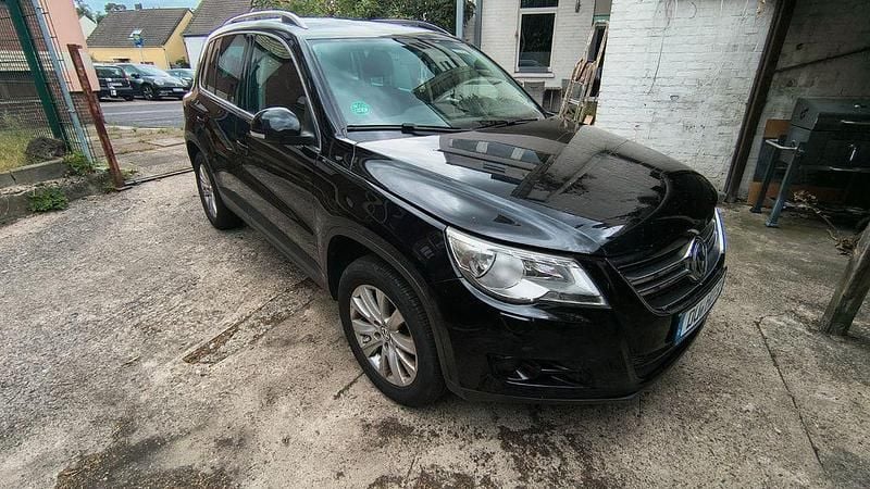 Gebraucht VW Tiguan Trendline 150 PS (110 kW) 2009 Schwarz SUV