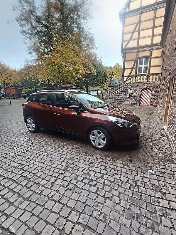 Braun Gebraucht 2014 Renault Clio IV Dynamique Kleinwagen | 5.150 € (Fairer Preis) - Bild 1/4