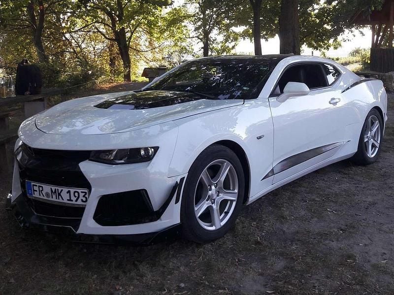 Gebraucht Chevrolet Camaro 340 PS (250 kW) 2018 Weiß Coupé