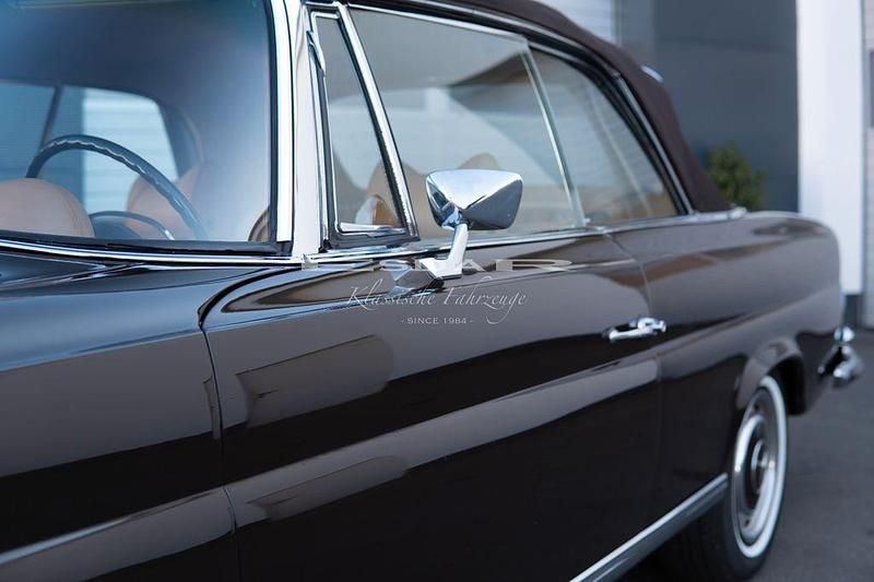 Gebraucht Mercedes 280 SE 160 PS (117 kW) 1969 Braun Cabrio