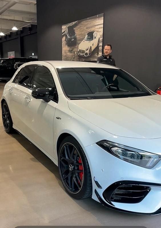 Weiß Gebraucht 2020 Mercedes A45 AMG Advanced Plus Limousine | 43.500 € (Fairer Preis) - Bild 1/4