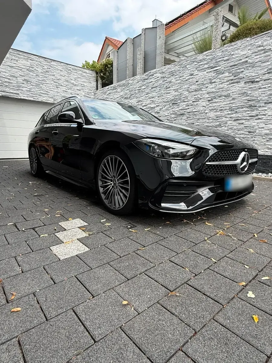 Gebraucht Mercedes C300 265 PS (194 kW) 2022 Schwarz Kombi