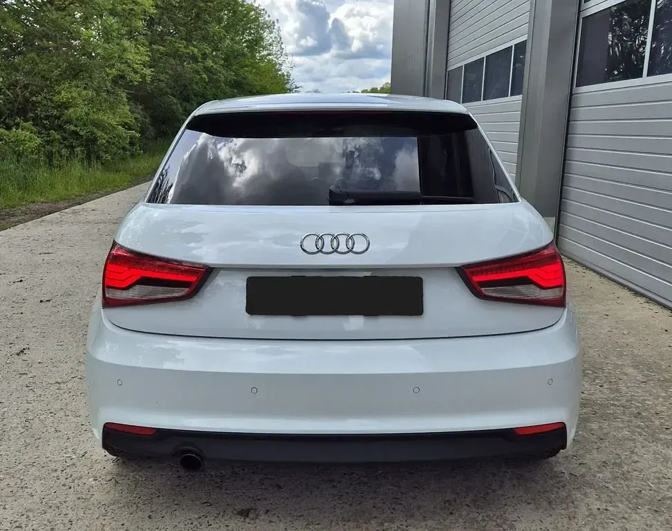 Gebraucht Audi A1 Sport 95 PS (69 kW) 2016 Weiß Kleinwagen