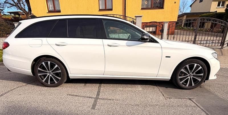 Gebraucht Mercedes E300 306 PS (225 kW) 2019 Weiß Kombi