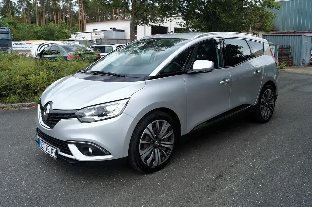 Gebraucht Renault Scénic IV Business 120 PS (88 kW) 2019 Silber Van / Kleinbus