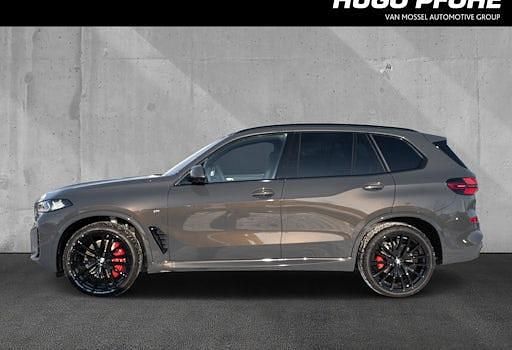 Neu BMW X5 298 PS (219 kW) 2026 Grau SUV