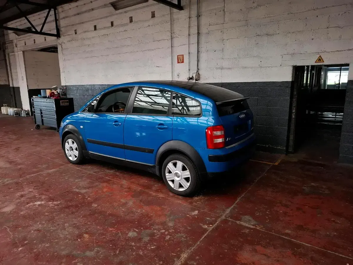 Gebraucht Audi A2 75 PS (55 kW) 2004 Blau Kleinwagen