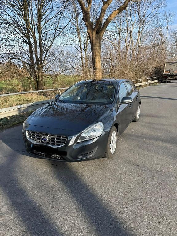 Gebraucht Volvo V60 163 PS (119 kW) 2012 Grau Kombi