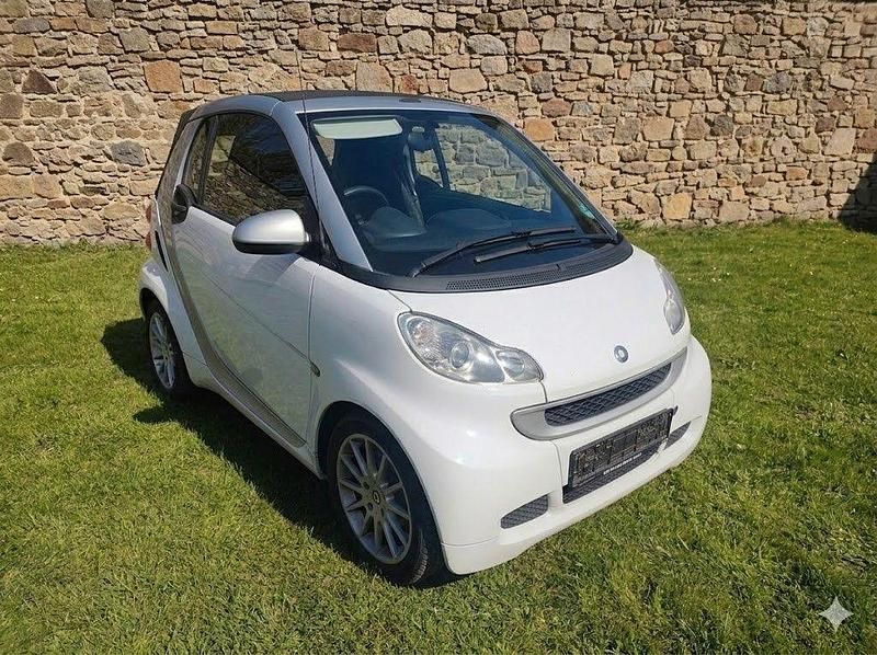 Gebraucht Smart ForTwo Cabrio 84 PS (61 kW) 2011 Weiß Cabrio
