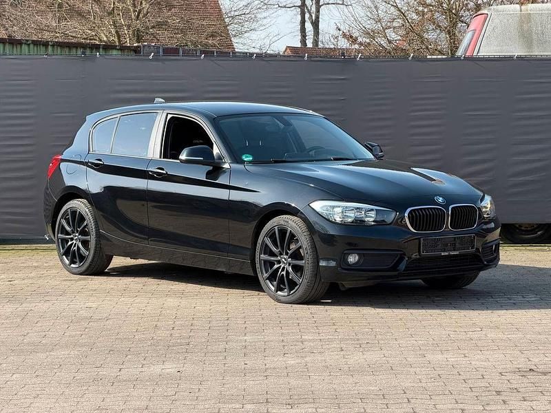 Gebraucht BMW 116 Advantage 109 PS (80 kW) 2016 Schwarz Kleinwagen
