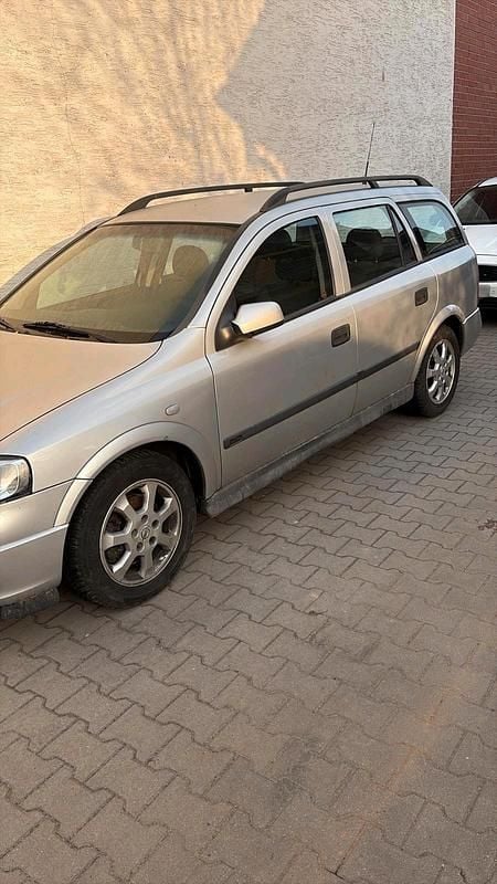 Gebraucht Opel Astra 101 PS (74 kW) 2002 Silber Kombi