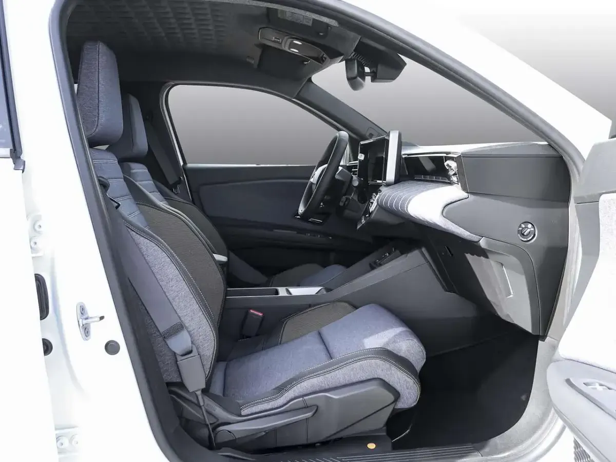 Neu Renault 5 E-Tech Komfort 110 kW (150 PS) 2026 Perlmuttweiß metallic Limousine