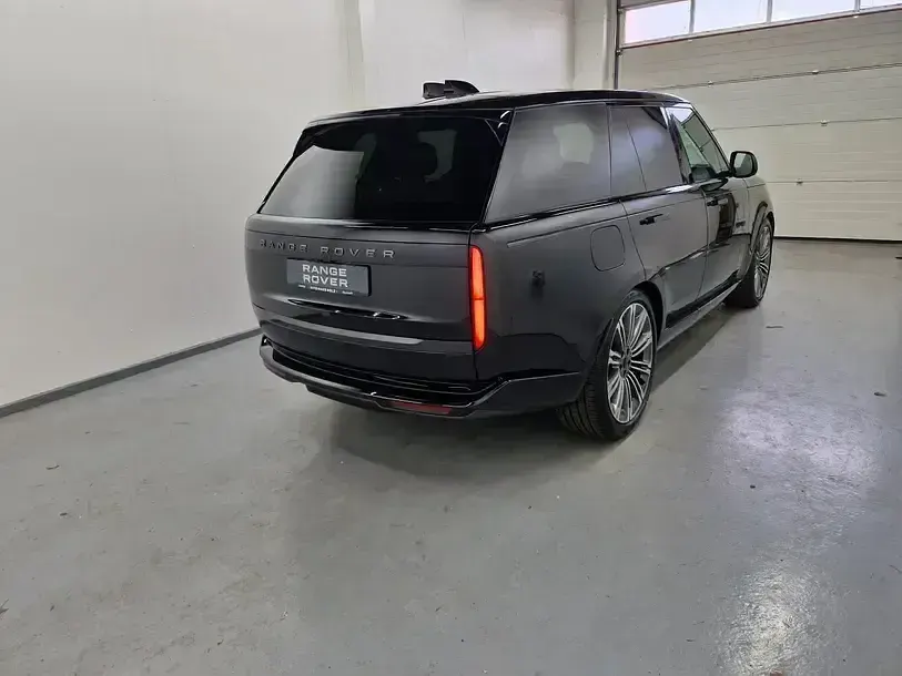 Gebraucht Land Rover Range Rover Autobiography 349 PS (256 kW) 2026 Santorini black SUV