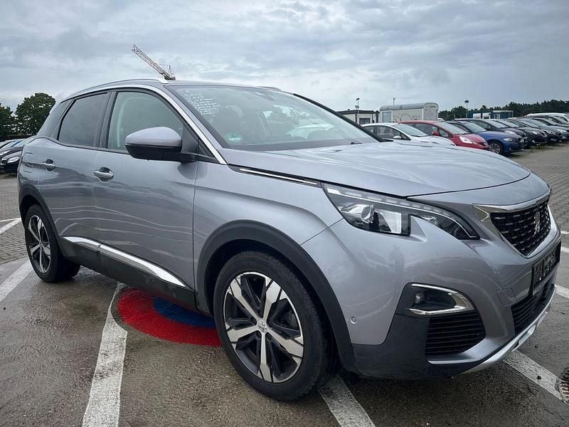 Grau Gebraucht 2018 Peugeot 3008 Allure SUV | 15.699 € (Guter Preis) - Bild 1/4