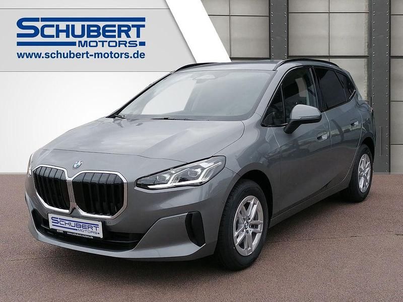 Grau Neu 2025 BMW 216 Active Tourer Van / Kleinbus | 32.490 € (Guter Preis) - Bild 1/4