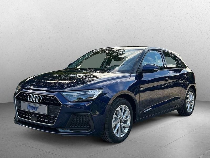 Neu Audi A1 Sportback Advanced Plus 116 PS (85 kW) 2026 Navarrablau metallic mythossch Kleinwagen