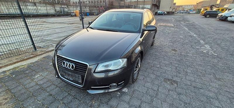 Gebraucht Audi A3 S-Line 140 PS (102 kW) 2010 Grau Kleinwagen