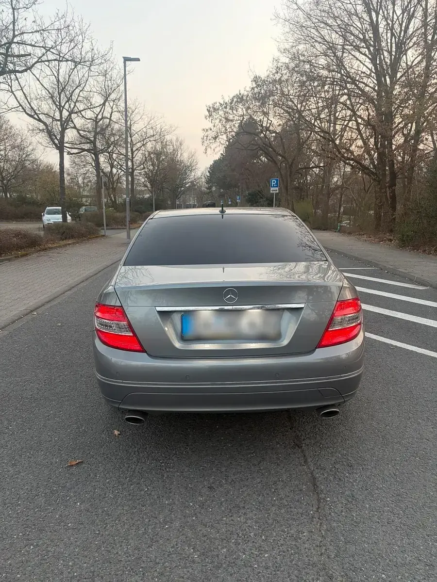 Gebraucht Mercedes C350 231 PS (169 kW) 2010 Grau Limousine