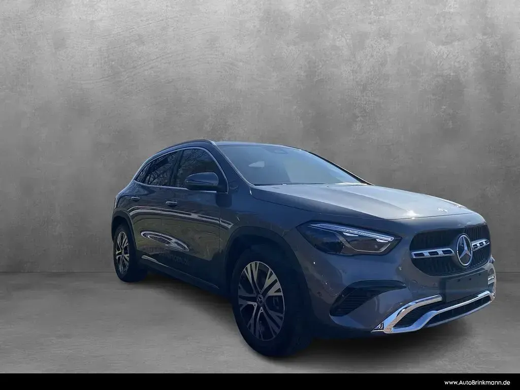 Gebraucht Mercedes GLA200 Progressive 150 PS (110 kW) 2026 Grau SUV