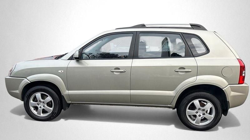 Gebraucht Hyundai Tucson GLS 141 PS (103 kW) 2007 Silber SUV