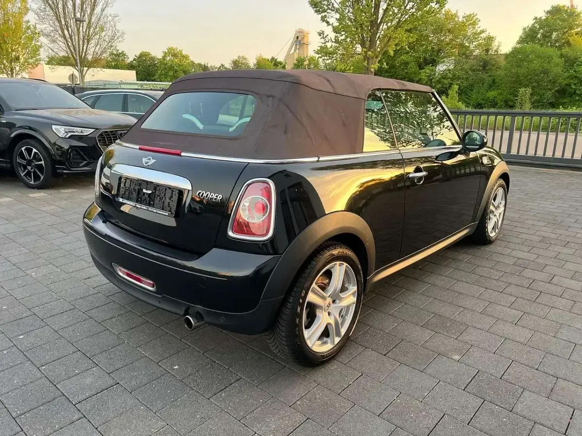 Gebraucht Mini Cooper Cabriolet 122 PS (89 kW) 2014 Midnight black Cabrio