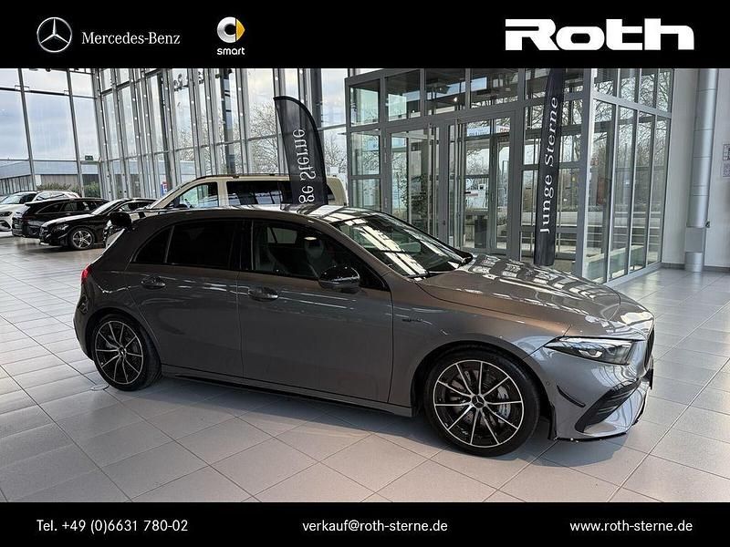 Grau Gebraucht 2024 Mercedes A35 AMG AMG Limousine | 46.999 € (Fairer Preis) - Bild 1/4