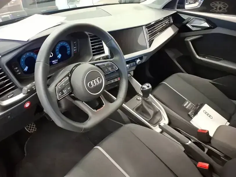 Używany Audi A1 Sportback Advanced Plus 95 KM (69 kW) 2025 Niebieski Hatchback