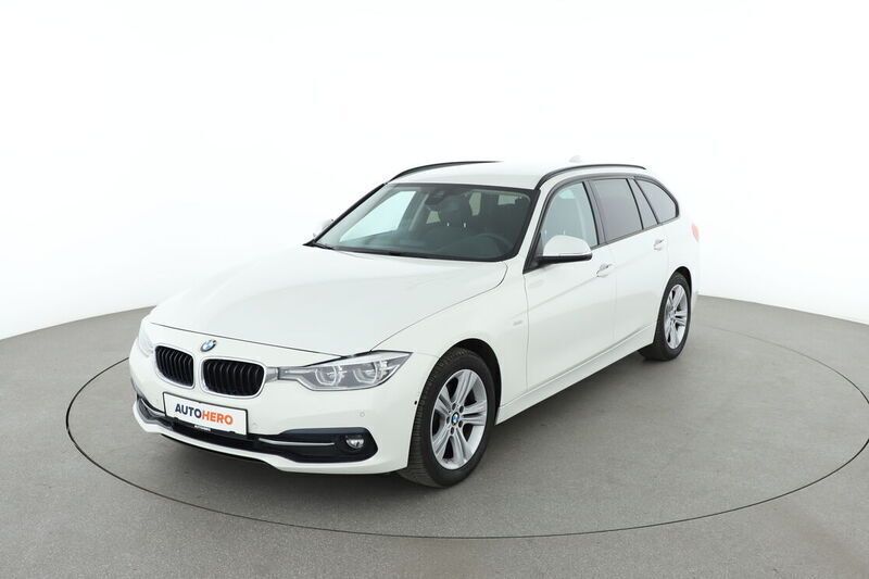 Weiß Gebraucht 2018 BMW 320 Sport Line Kombi | 23.900 € (Teuer) - Bild 1/4