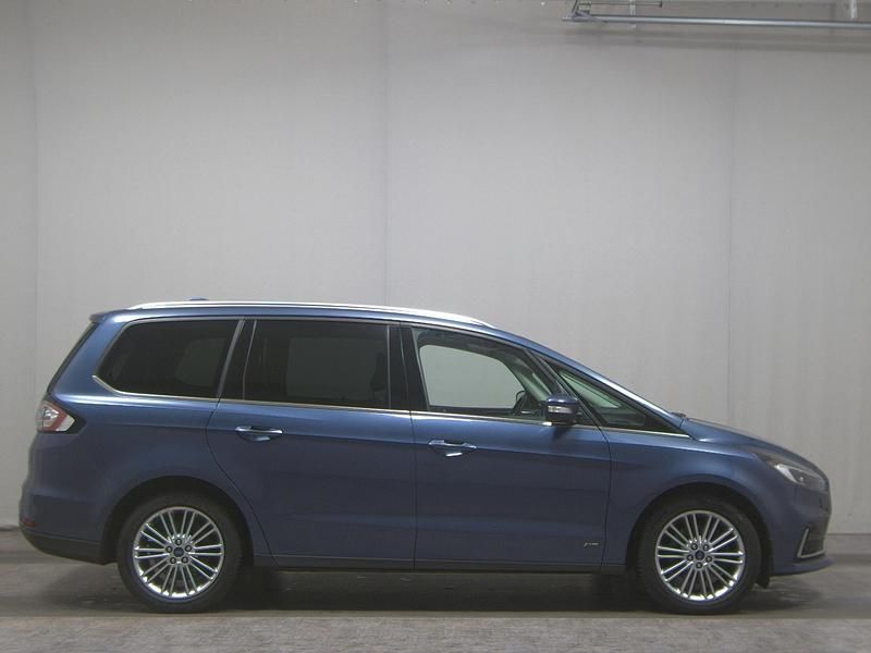 Blau Gebraucht 2021 Ford Galaxy Vignale Van / Kleinbus | 21.980 € (Fairer Preis) - Bild 1/4