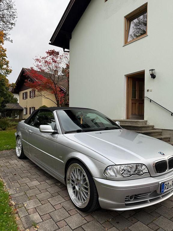 Silber Gebraucht 2002 BMW 330 Cabriolet Performance Cabrio | 17.500 € (Fairer Preis) - Bild 1/4