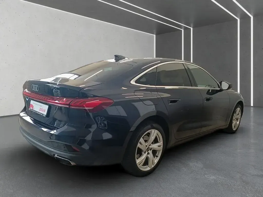 Gebraucht Audi A5 204 PS (150 kW) 2025 Firmamentblau metallic Limousine