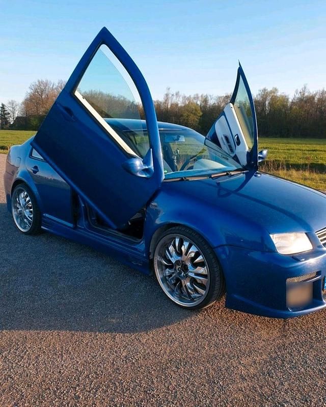 Gebraucht VW Bora 105 PS (77 kW) 2002 Blau Limousine