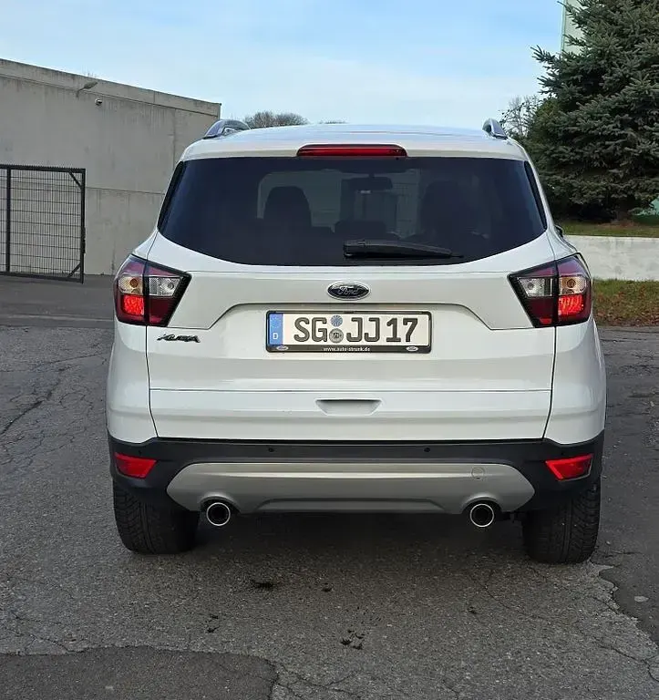 Gebraucht Ford Kuga Cool & Connect 120 PS (88 kW) 2019 Weiß SUV