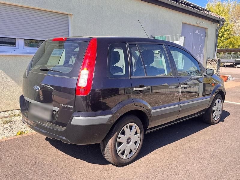 Gebraucht Ford Fusion 80 PS (58 kW) 2007 Schwarz Kleinwagen