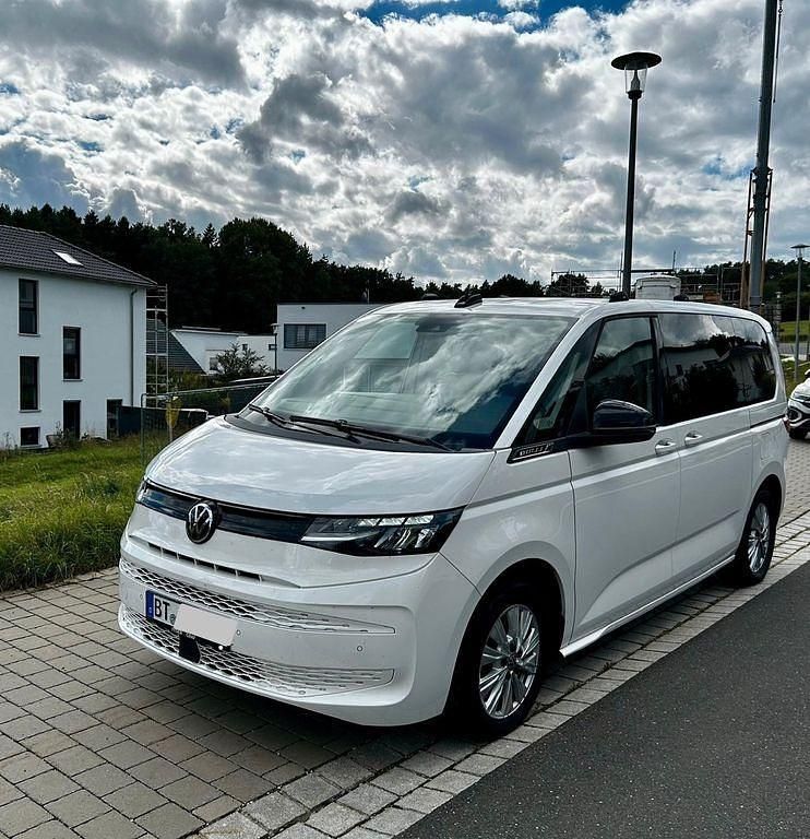 Weiß Gebraucht 2022 VW Multivan Van | 41.499 € (Superpreis) - Bild 1/4