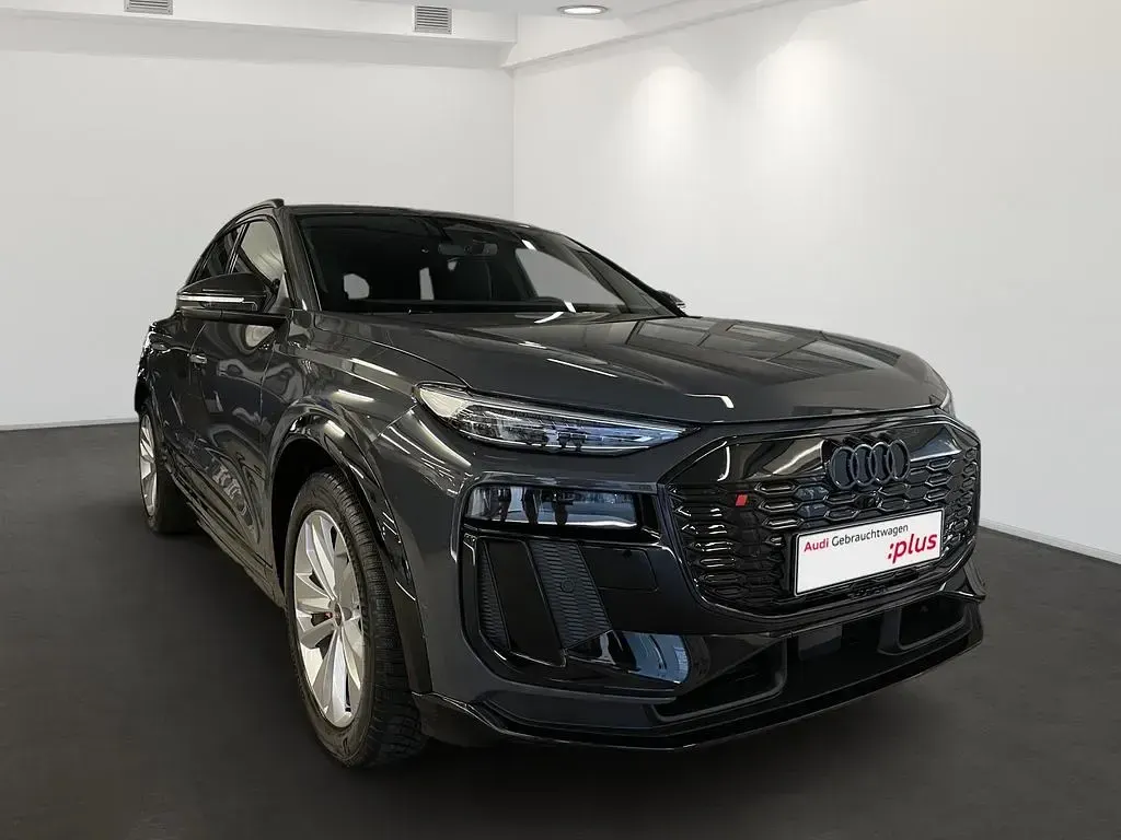 Gebraucht Audi SQ6 e-tron Sport 359 kW (489 PS) 2026 Grau SUV