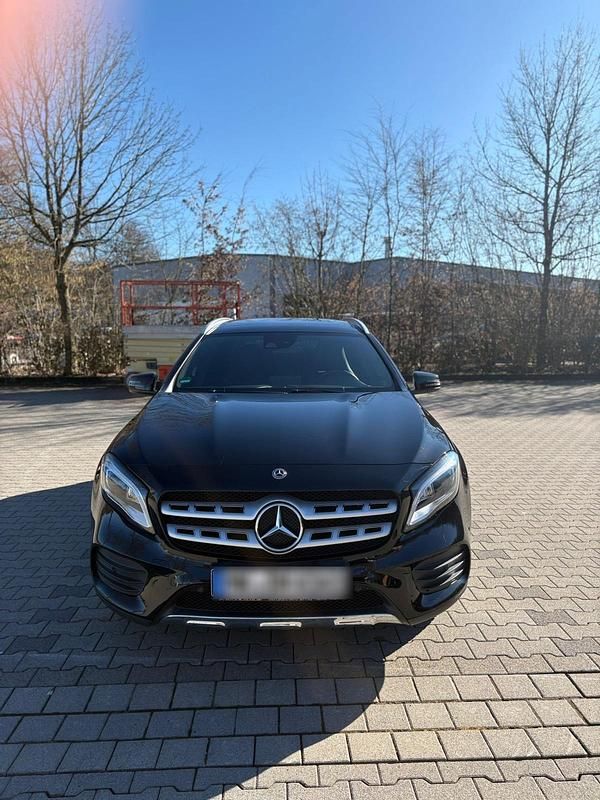 Gebraucht Mercedes GLA250 AMG 211 PS (155 kW) 2019 Schwarz SUV