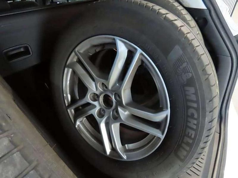 Gebraucht Ford Focus Cool & Connect 120 PS (88 kW) 2019 Weiß Kombi