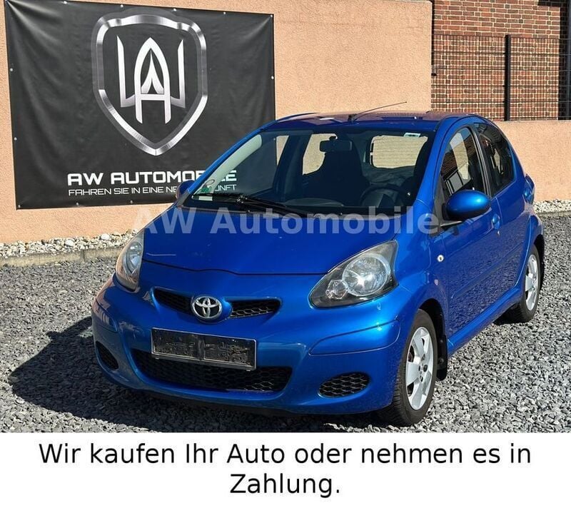 Blau Gebraucht 2009 Toyota Aygo Kleinwagen | 3.300 € (Fairer Preis) - Bild 1/4